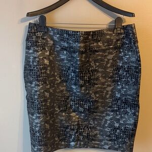Insight New York Black/Gray Snakeskin Pencil Skirt. Size 12.